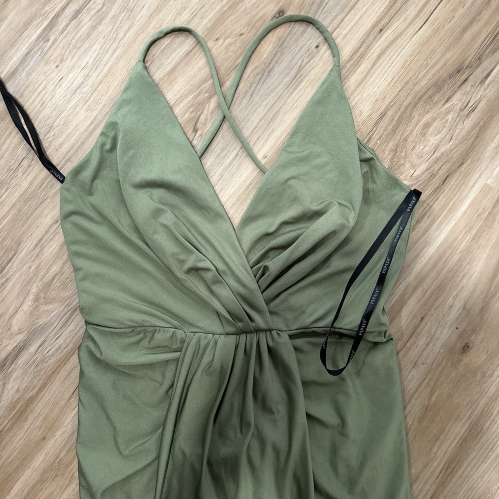 Green Papaya dress